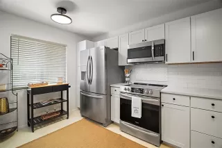 Photo #6: O6380753 Listing 