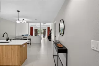 Photo #3: O6380759 Listing 