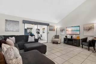 Photo #4: O6380907 Listing 