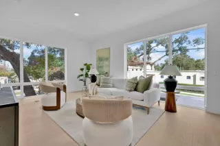 Photo #2: O6380935 Listing 