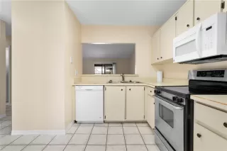 Photo #6: O6380973 Listing