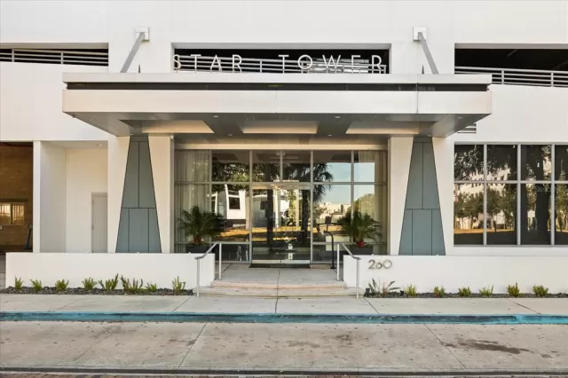 MLS: O6381062 Condo For Sale