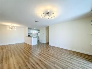 Photo #6: O6381207 Listing 