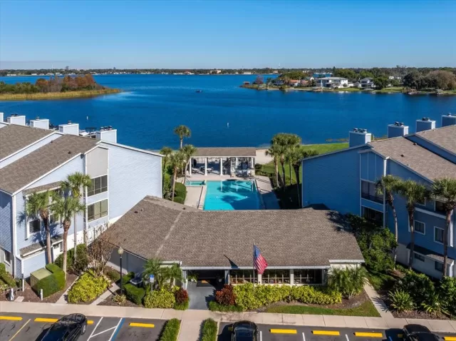 MLS: O6381329 Condo For Sale