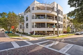 Photo #1: O6381342 Listing