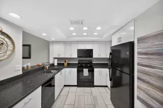 Photo #6: O6381574 Listing 