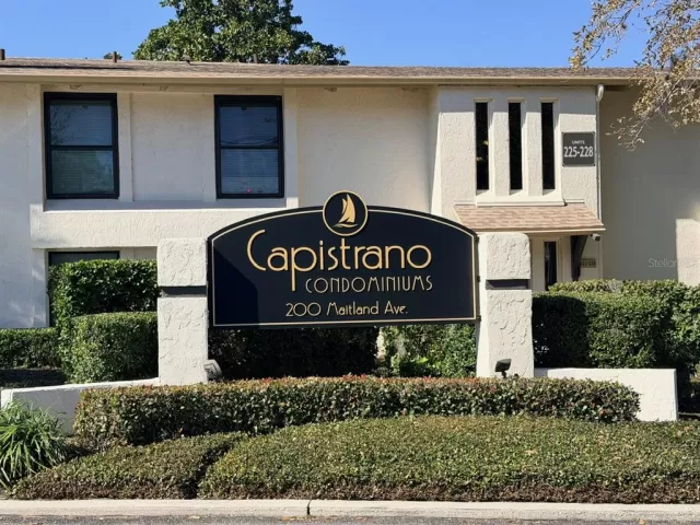 MLS: O6381807 Condo For Sale