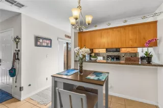 Photo #6: O6381955 Listing