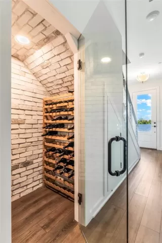 Photo #5: O6381982 Listing