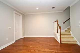 Photo #4: O6382017 Listing 