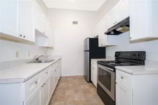 Photo #2: O6382094 Listing