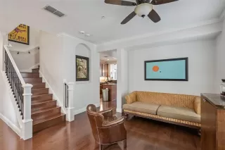 Photo #1: O6382143 Listing 