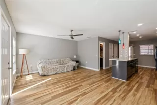 Photo #4: O6382165 Listing