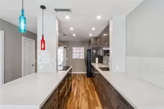 Photo #5: O6382165 Listing