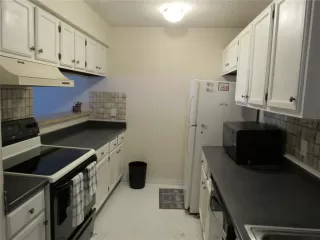 Photo #2: O6382273 Listing