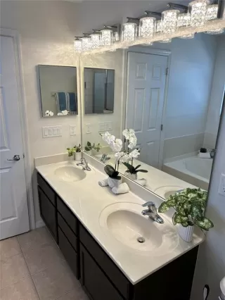 Photo #3: O6382434 Listing