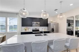 Photo #6: O6382450 Listing 