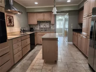 Photo #2: O6382544 Listing 