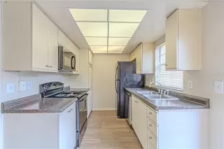 Photo #3: O6382548 Listing