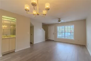 Photo #6: O6382548 Listing