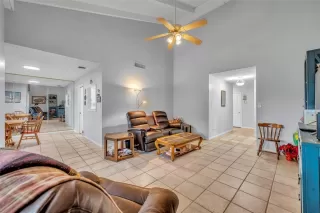 Photo #5: O6382572 Listing 