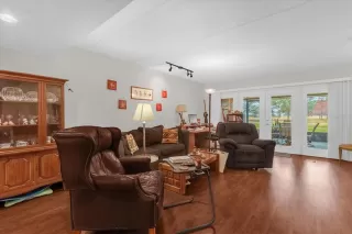 Photo #6: O6382781 Listing 