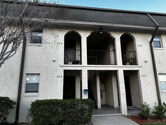 MLS: O6382916 Condo For Sale