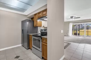 Photo #3: O6382929 Listing 