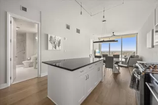 Photo #6: O6383025 Listing 