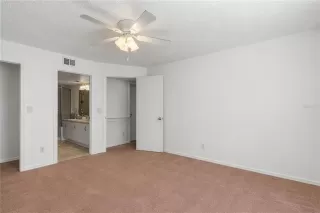 Photo #6: O6383042 Listing