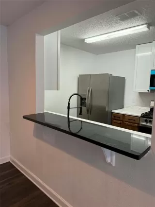 Photo #3: O6383096 Listing