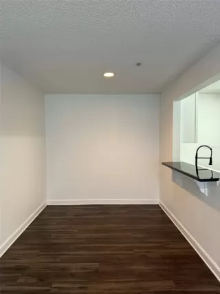 Photo #4: O6383096 Listing