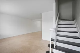 Photo #4: O6383293 Listing