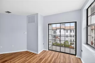 Photo #5: O6383321 Listing 