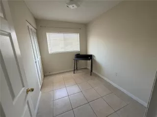 Photo #5: O6383477 Listing 