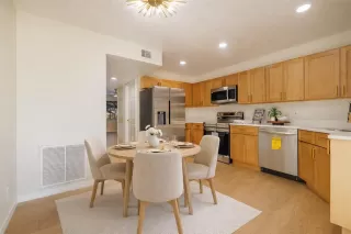 Photo #3: O6383535 Listing 