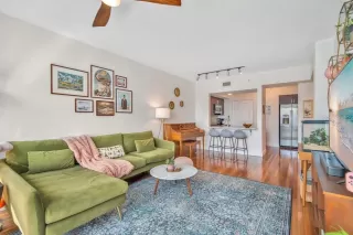 Photo #6: O6383624 Listing 