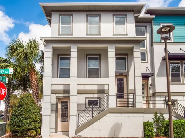 MLS: O6383682 Condo For Sale