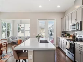 Photo #5: O6383682 Listing 