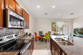 Photo #6: O6383754 Listing 