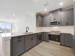 Photo #5: O6383756 Listing 