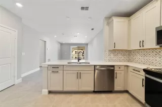 Photo #3: O6383767 Listing