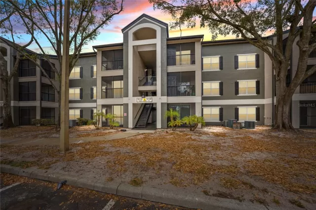 MLS: O6383872 Condo For Sale