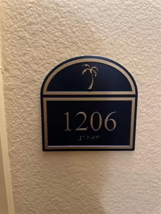 Photo #1: O6384044 Listing