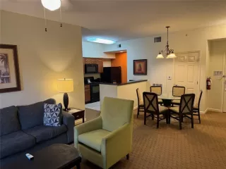 Photo #5: O6384044 Listing