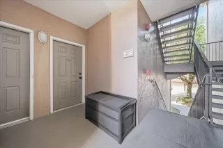 Photo #2: O6384073 Listing 