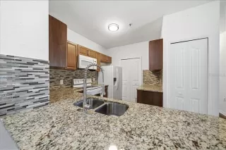 Photo #3: O6384073 Listing 