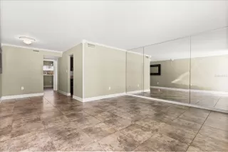 Photo #3: O6384082 Listing