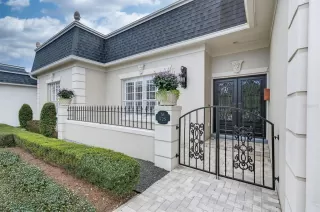 Photo #1: O6384093 Listing 