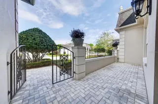 Photo #2: O6384093 Listing 